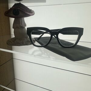 Classic Black Cat-Eye Women's Eyeglasses